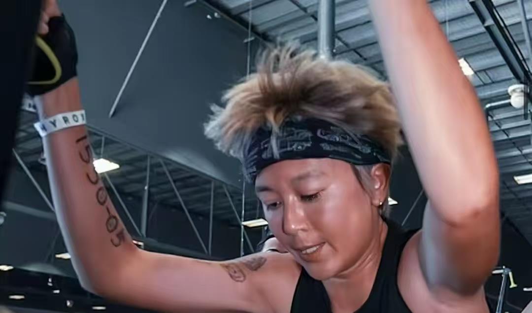 平博体育-辽宁男篮“硬汉”娶回网球界气质女神！甜蜜求婚现场曝光的简单介绍